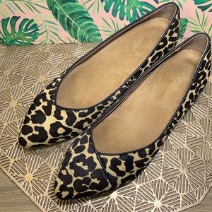 Leopard print, real hair Vionic flats sz9.5 NWT
